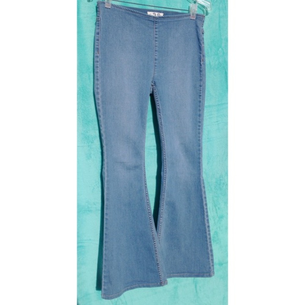 We The Free Free People Boho Stretchy Flare Jeans Light Wash‎ Blue Womens 28